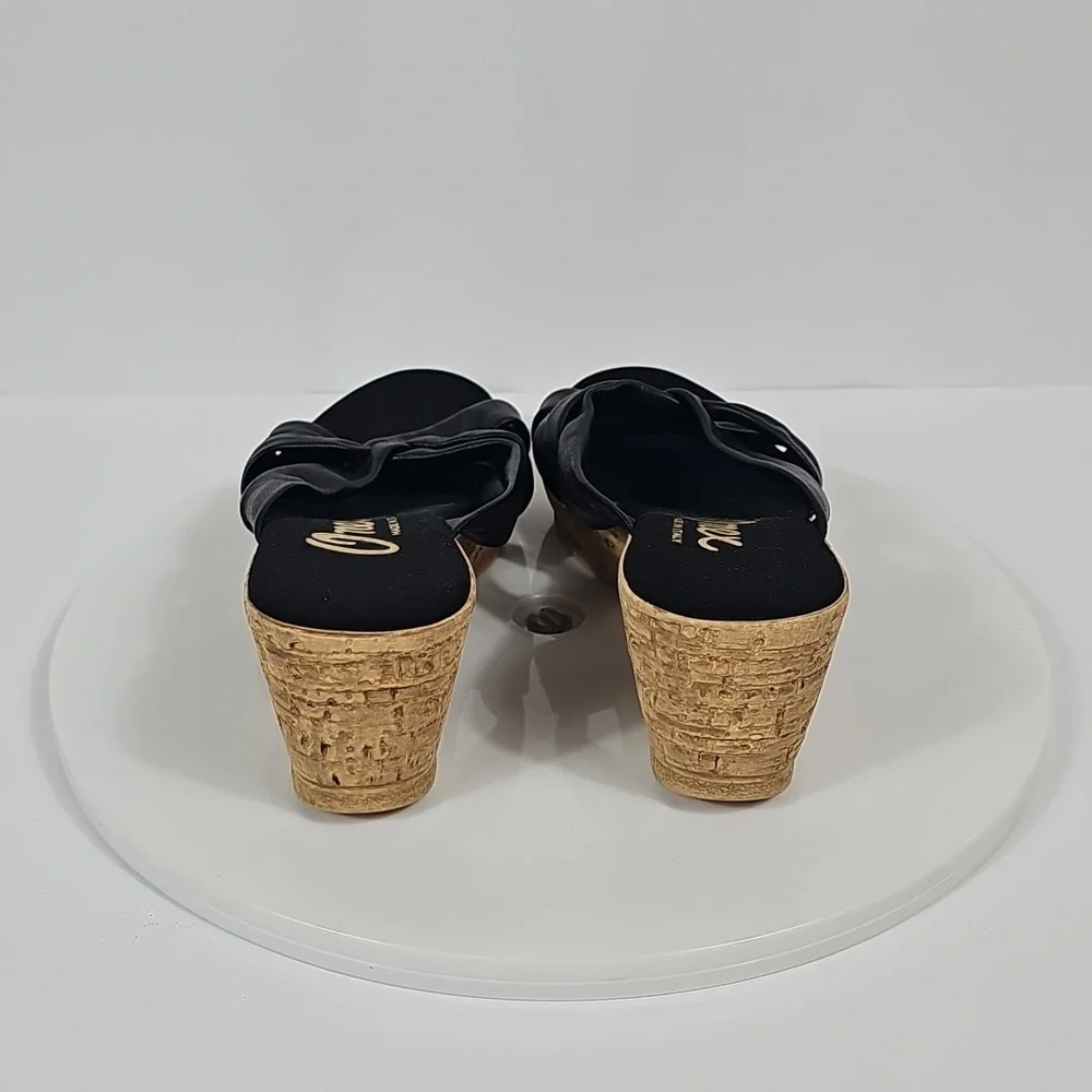 Onex nwot black